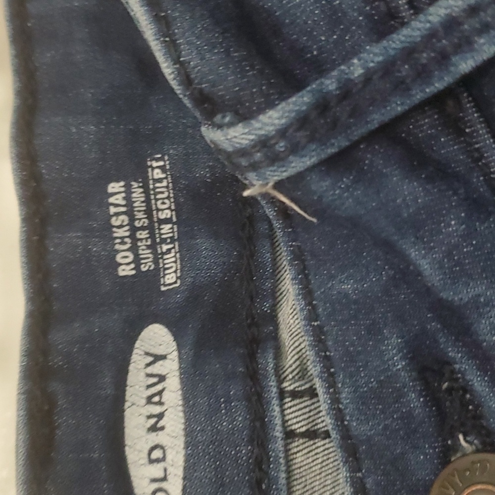 Old navy ROCKSTAR jeans - Picture 2 of 4